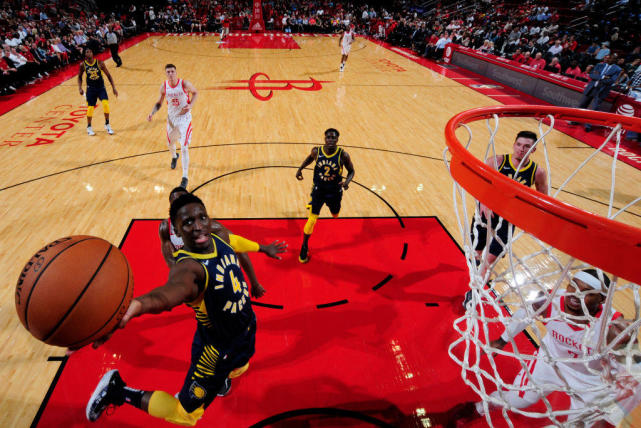 在他与伦纳 在他与伦纳